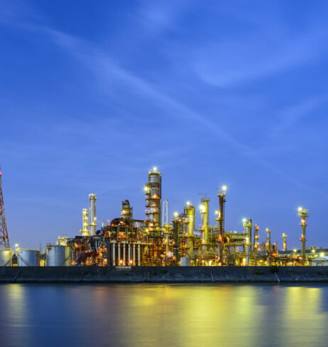 oil-refineries-line-a-river-in-yokkaichi-japan-t-2026-04-13-23-46-52-utc